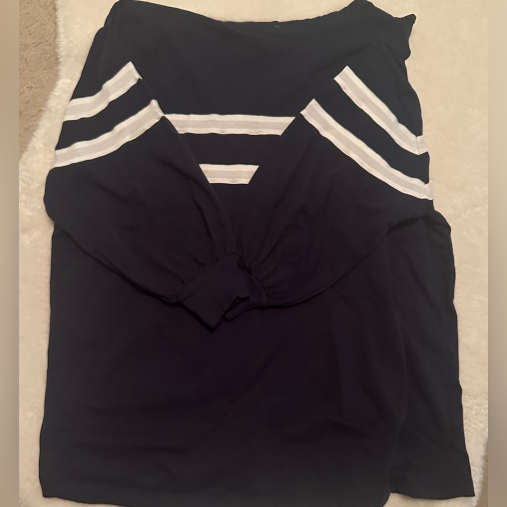Free People Movement Post Up Layer in Navy - Picture 7 of 8